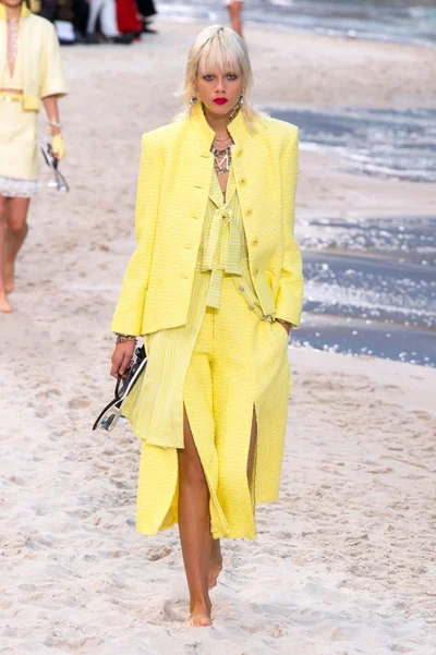 Look 39